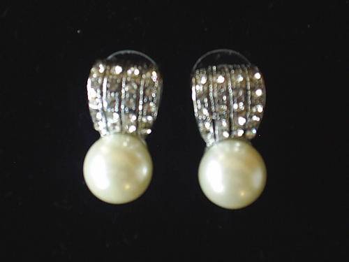 GORGEOUS!!! VINTORIO COLLECTION TIBETAN SILVER FAUX PEARL & CRYSTALS EARRINGS