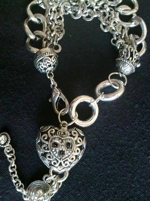 GORGEOUS VINTORIO COLLECTION TIBET SILVER FILIGREE HEART WITH BLACK CZ BRACELET