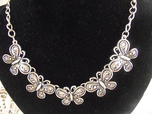 Gorgeous Tibetan Silver 5 Butterflies Necklace