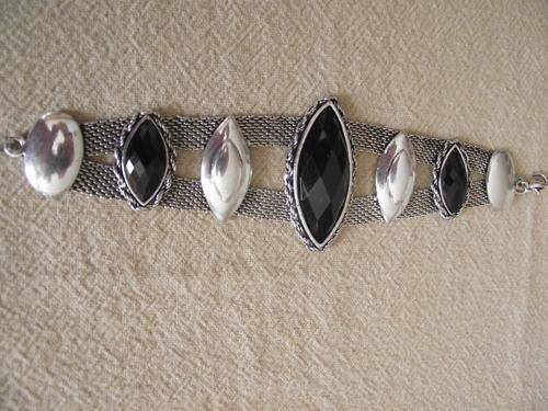 GORGEOUS TIBET SILVER MARQUISE SHAPE FEAUX ONYX STONES BRACELET 55MM