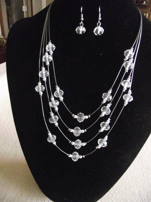 LOVELY CLEAR FACETTED CRYSTAL FLOATING BEADS NECKLACE & EARRINGS SET