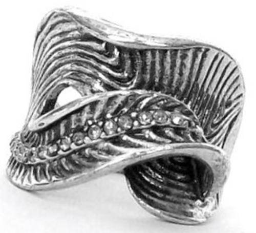 EXQUISITE TIBETAN SILVER & CRYSTAL BAND RING # 7