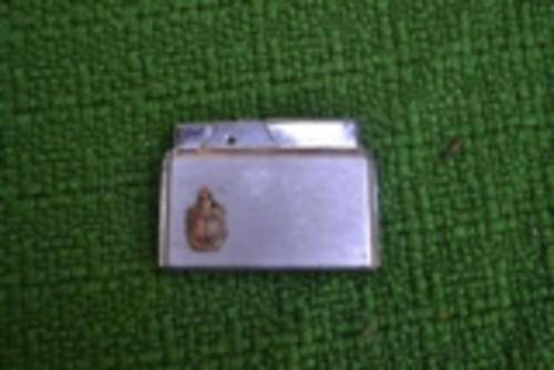 OLD LIGHTER WITH CREST