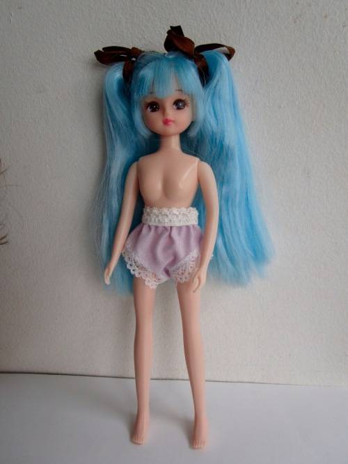 Licca chan doll ( light blue hair ) RARE