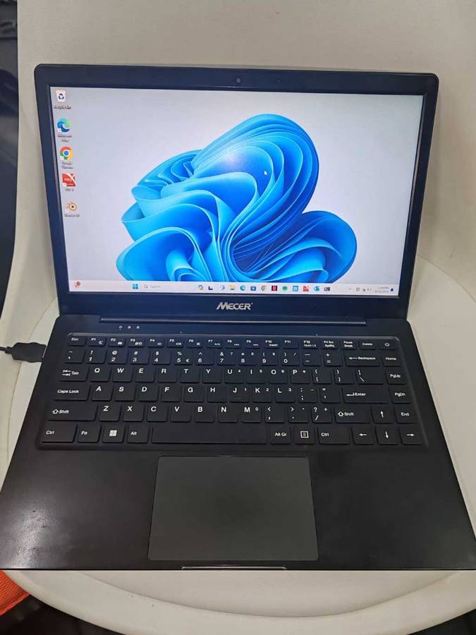 Mercer 14 Z140C Laptop - Ultra Portable Notebook
