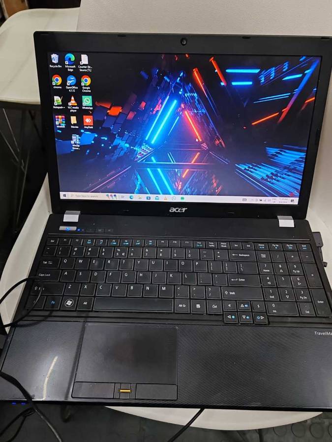 Acer Laptop TravelMate 5760G, Intel Core i5-2430M 2.40Hz, 12GB RAM, 15.6"LCD Display, 317GB H/Drive