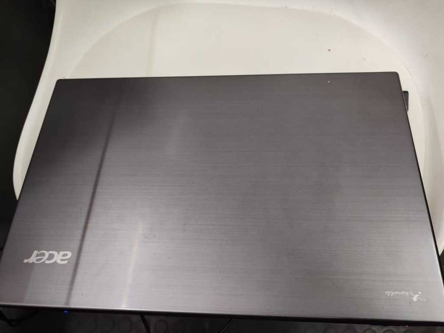 Acer Laptop TravelMate 5760G, Intel Core i5-2430M 2.40Hz, 12GB RAM, 15.6"LCD Display, 317GB H/Drive