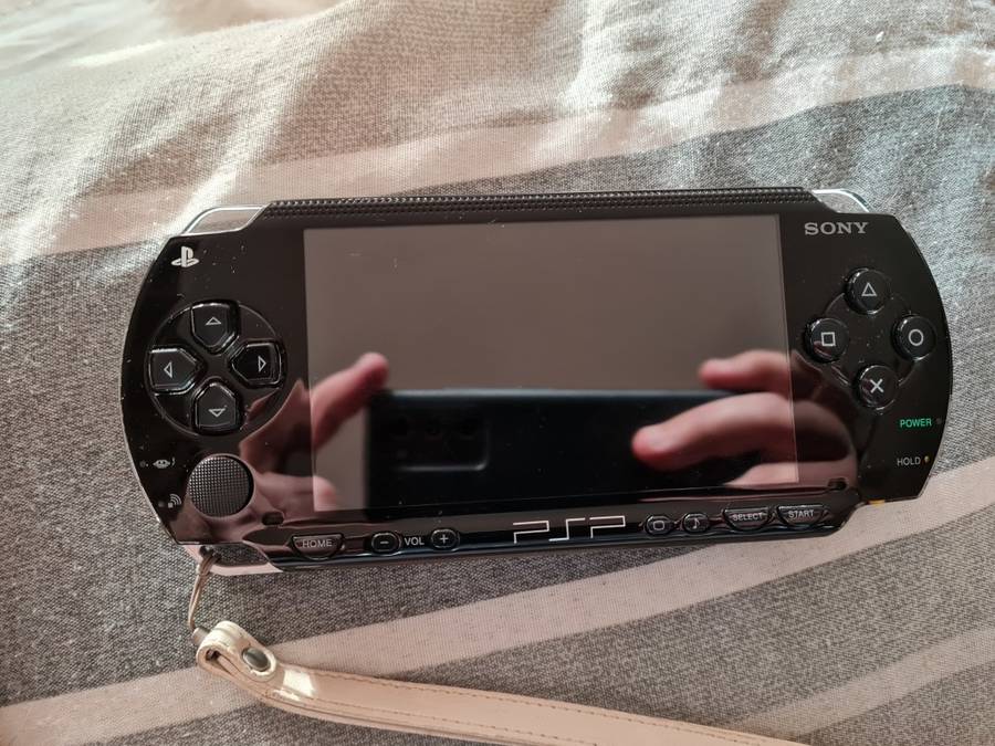 Sony psp 1000 model soft modded