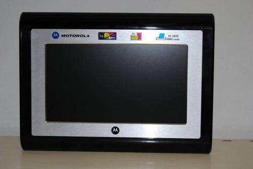 Motorola  7" Digital Photo Frame with Slideshow