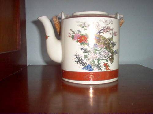 SATSWMA JAPANESE TEA POT.