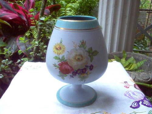 GOUDA HOLLAND FLOWER GOBLET.