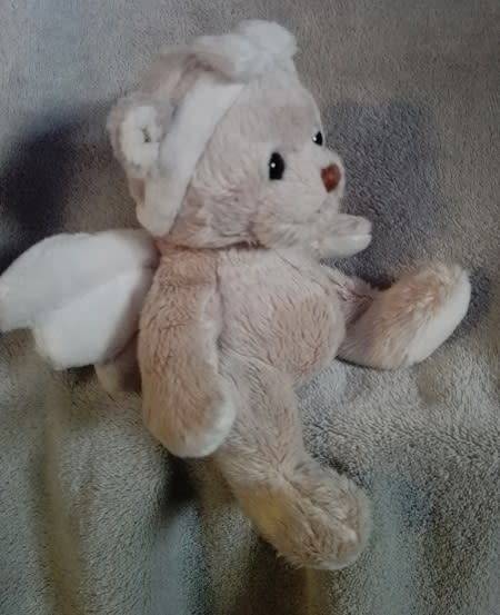 BUKOWSKI Swedish Design.  Beautiful Cream Teddy Bear with Wings.  Cheap!