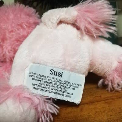 Russ Berrie - Lil` Peepers Susi the Pink Poodle.  Super Price!  24cm.