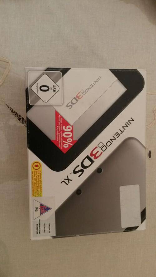 Ninteno 3DS XL console