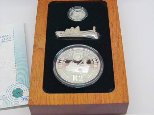 International Polar Year 2007-2008 Combination Set