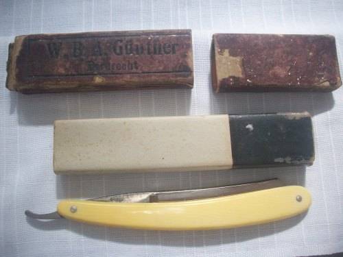 Vintage razor in the original box! - circa 1900?