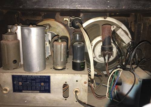 Wooden Midwest - Shortwave In Megacycles - Valve Radio (WORKING)