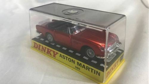 Dinky Toy Aston Martin DB5 IN ORIGINAL BOX