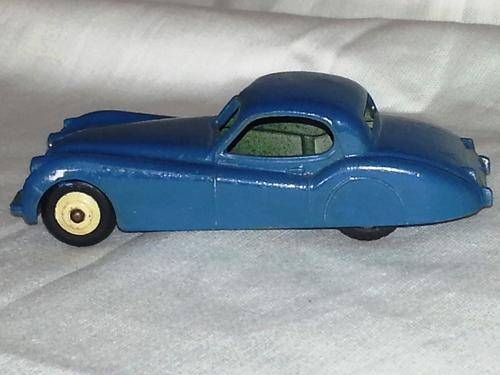 DINKY TOYS 157 JAGUAR MADE IN ENGLAND MECCANO LTD