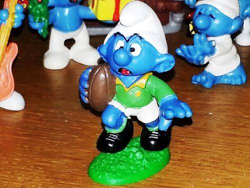 Vintage Peyo/schleich Smurf Rare Rugby Player
