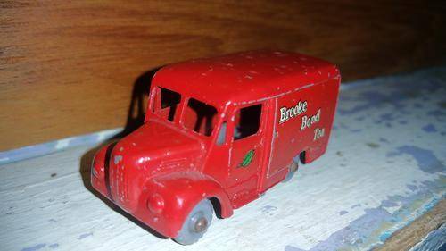 BROOKE BOND TEA MATCHBOX TOY VAN - Made in England by Lesney