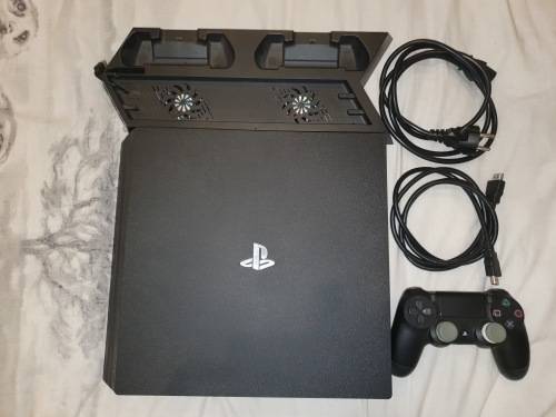 Playstation 4 Pro (Ps4 Pro)