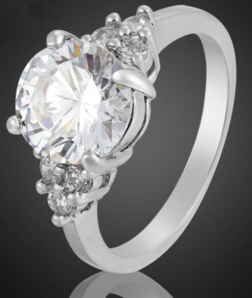 18K WHITE GOLD PLATED SIMULATED DIAMOND LADIES RING