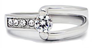 STUNNING STAINLESS STEEL SIMULATED DIAMOND LADIES RING