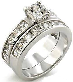 18K WHITE GOLD PLATED SIMULATED DIAMOND WEDDING RING SET