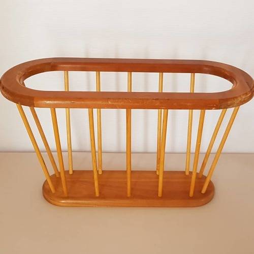 Mid-Century Modern / Retro Oval Spindle Magazine Rack (After Arthur Umanoff)