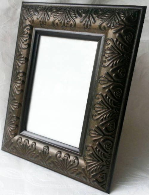 STYLISH  BRONZE COMPOSITE PHOTOGRAPH FRAME, WITH GLASS INSERT.