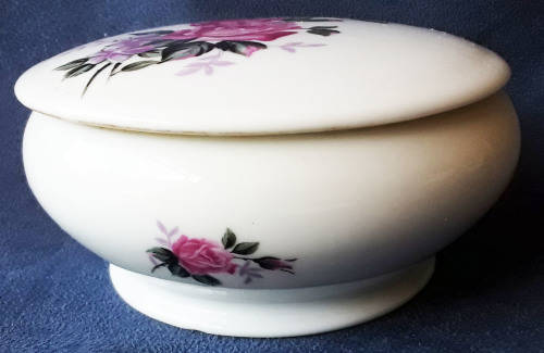 ROSY POSY WHITE CERAMIC DRESSING TABLE  LIDDED BOWL