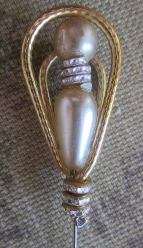 ANTIQUE,  HAT PIN, FAUX PEARLS, METAL GOLD TONE LOOPS WITH CONTRASTING SILVER DESIGN.