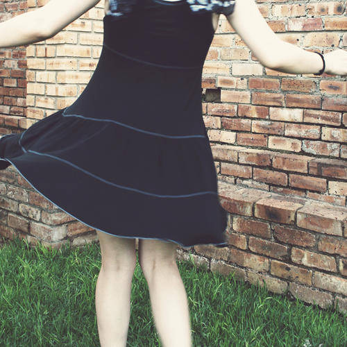 Twirly Black