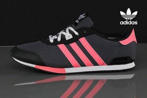 ADIDAS ZX700 SNEAKER FOR LADIES SIZE UK 8 (SA 8)