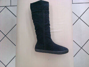 SELENA GOMEZ BOOTS