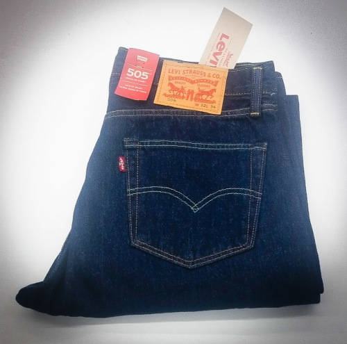 LEVI"S ORIGNAL 505 REGULAR FIT FOR MEN W32 L34 !!!!!!MARKET VALUE R999.99