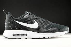 NIKE ORIGNAL AIR MAX TAVAS FOR MEN SIZE UK 9 (SA 9)!!!!!MARKET VALUE R1999.99