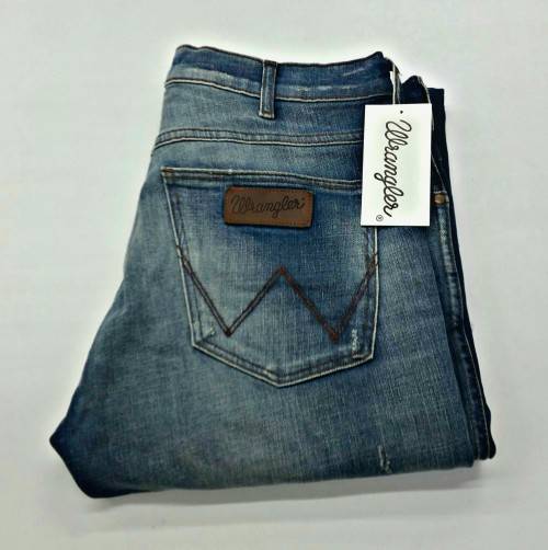 WRANGLER ORIGNAL LARSTON SLIM JEANS FOR MEN SIZE 36 !!!!!!MARKET VALUE R999.99