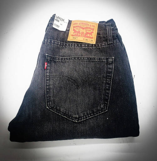 LEVI'S 512  JEANS FOR MEN SIZE W42 L34 !!!!!!MARKET VALUE R999.99