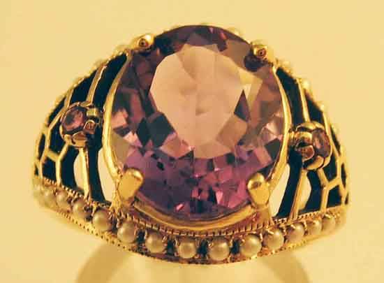 Gorgeous, Genuine Amethyst and Seed Pearls Ring in 9ct Yellow Gold.