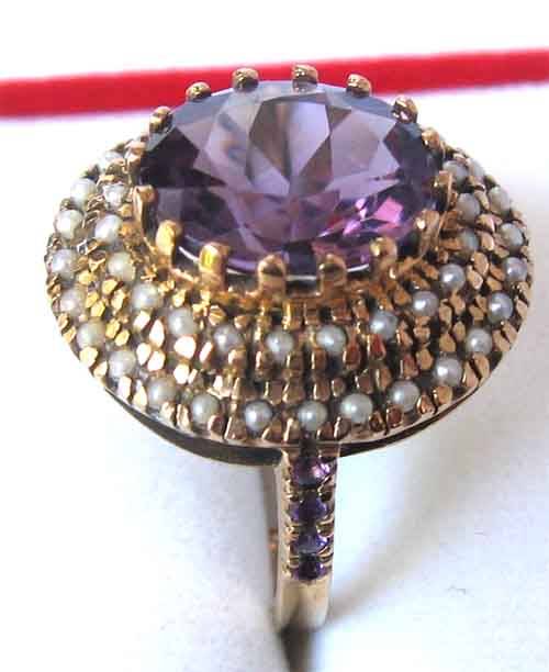 Beautiful  9 ct. Yellow Gold , Seed Pearls and Genuine Amethyst  Ring.