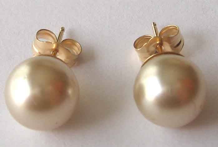 A Pair of 14K Solid Gold and genuine Culture Pearls 8.50mm  Earrings/ Studs.