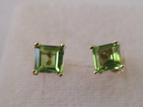 14ct Solid Yellow Gold and Genuine Peridot Earrings