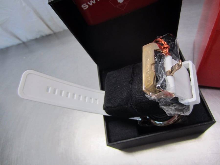 **RRP R7999.99**SWISS LEGEND® AMBASSADOR 46MM CHRONOGRAPH RUBBER SWISS QUARTZ WATCH W/ BOX & MANUAL