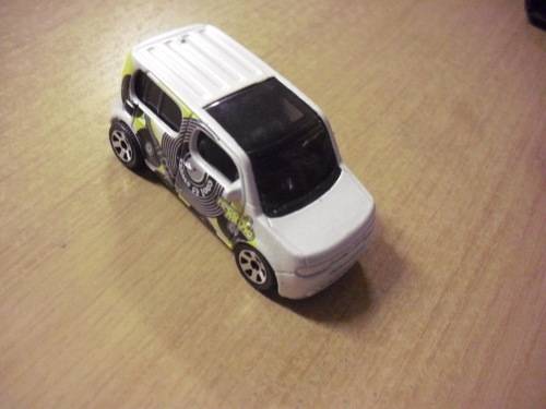 Matchbox -  NISSAN CUBE