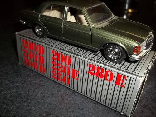 Mercedes Benz 200D - By cursor modell