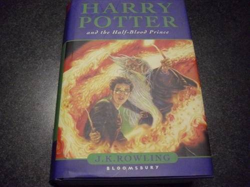HARRY POTTER Books - Lot of 2