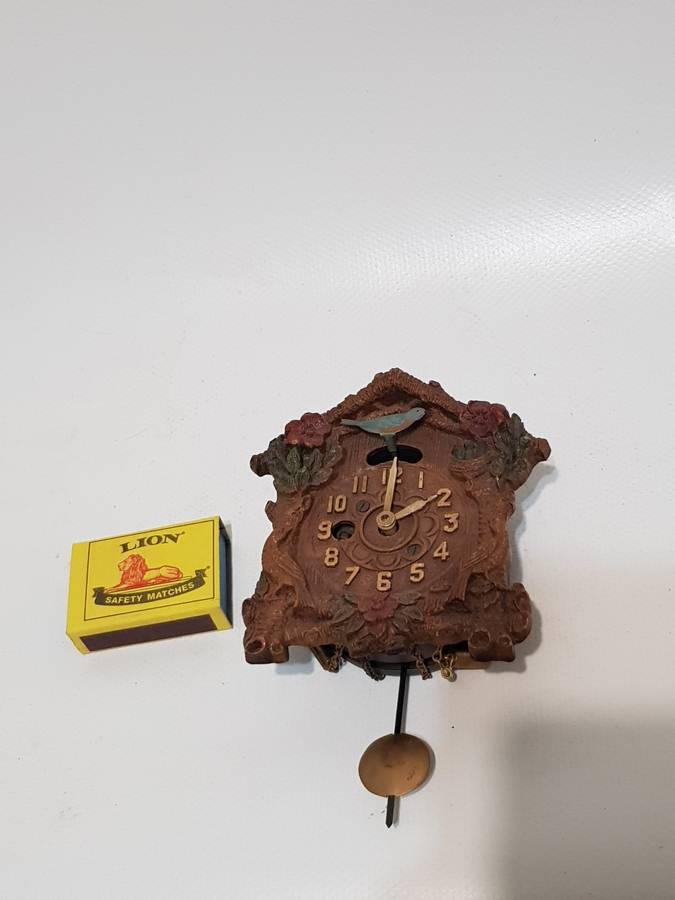 Columbia time miniature cuckoo clock