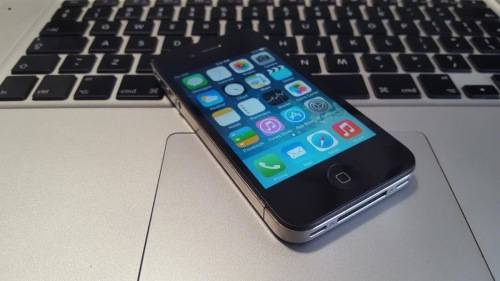 Classic! - iPhone 4 16gb Black (6 Month Warranty)